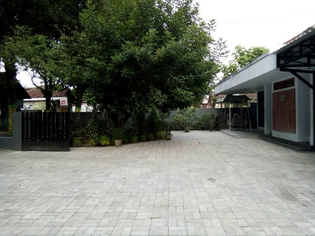 Rembulan Guest House Jombang Ngoại thất bức ảnh