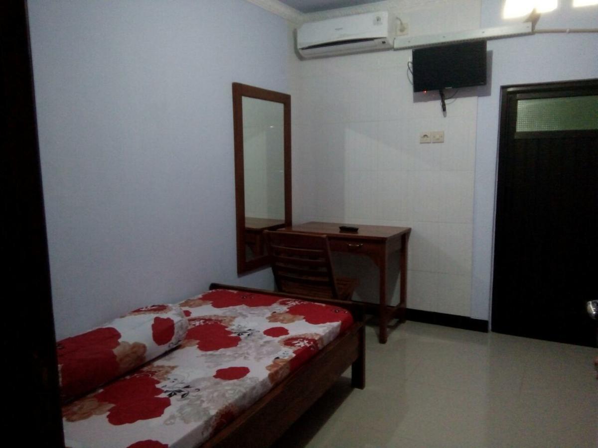 Rembulan Guest House Jombang Ngoại thất bức ảnh